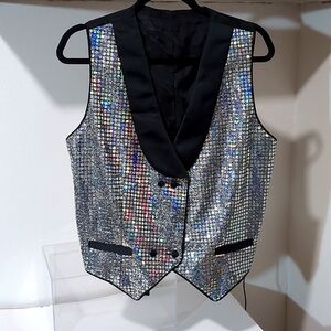 Bling vest bartender, New Year's nightlife